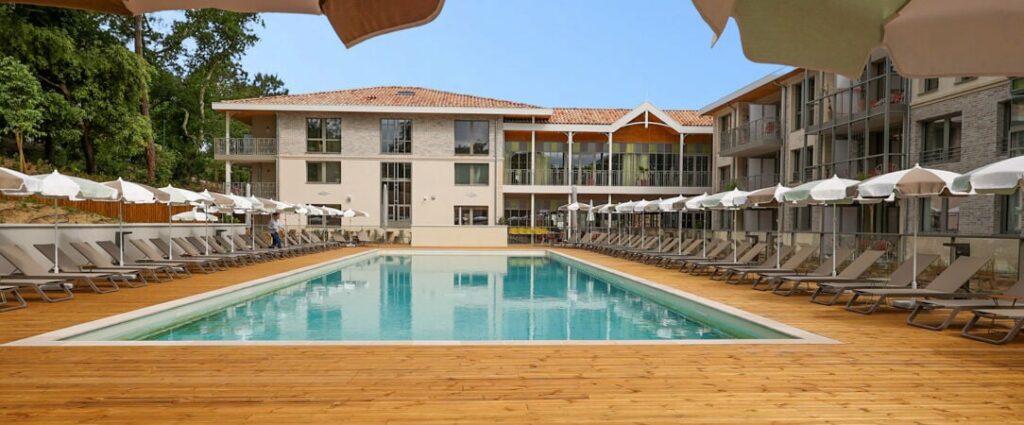 THALAZUR ARCACHON PISCINE